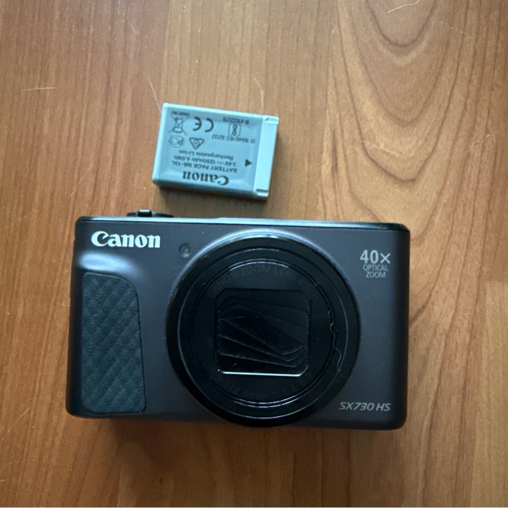 Canon SX730 HS Gray Digital vlogging Camera